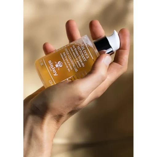 Sisley Gel Doux Nettoyant aux Résines Tropicales
