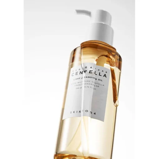 Skin1004 Madagascar Centella Light Cleansing Oil