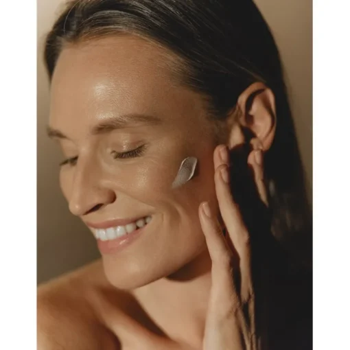 Sonnenpflege Sunleÿa Soin Solaire Anti-Âge SPF50+ von Sisley