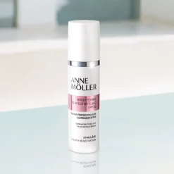 Stimulâge Brightening Perfector Fluid SPF 30 von Anne Möller