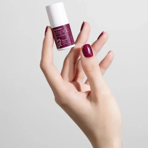 Striplac UV Colour UV Nagellack von Alessandro