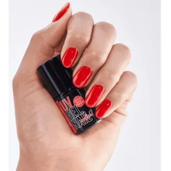 Studio Nails UV GEL NAIL Polish von Essence