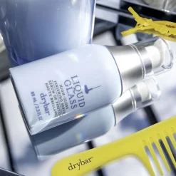 Styling & Finishing Liquid Glass High-Gloss Finishing Serum von Drybar