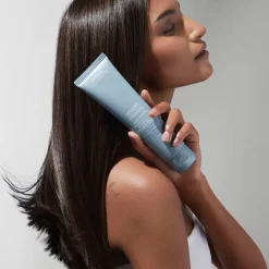 Styling Perfectly Sleek Smooth Infusion von Aveda