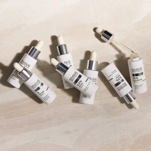 Super Serum 8 Peptides Serum von Douglas Collection