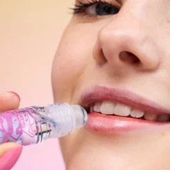 Superman Lip Oil Roll-On von Essence