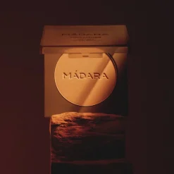 Teint Midsummer Soft Silk Mineral Bronzer von MÁDARA