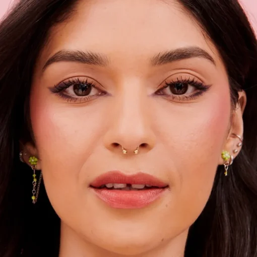 Teint Willa Mini - Rouge in zartem Rosa von Benefit