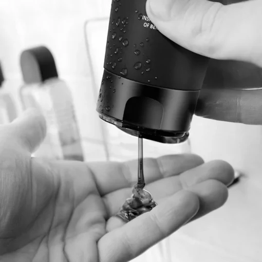 The Dark Side Black Shower Gel von Tigha