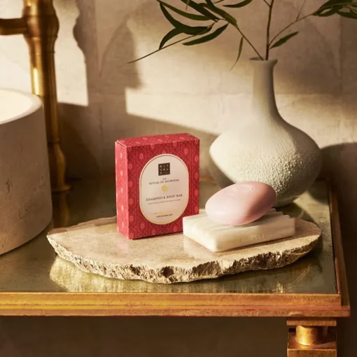 The Ritual Of Ayurveda Shampoo & Body Bar von RITUALS
