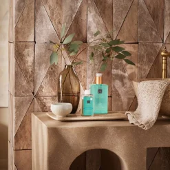 The Ritual Of Karma Hand Wash von RITUALS