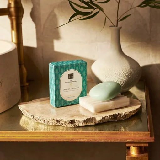The Ritual Of Karma Shampoo & Body Bar von RITUALS