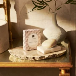 The Ritual Of Namaste Facial Cleansing Bar von RITUALS