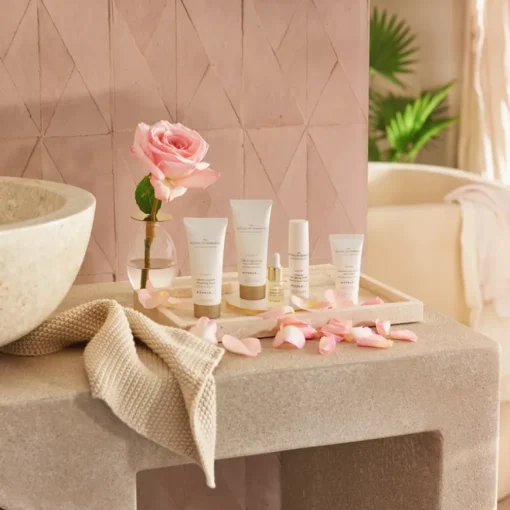 The Ritual Of Namaste Luxury Trial Set von RITUALS