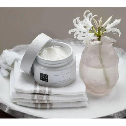 The Ritual Of Sakura Body Cream von RITUALS