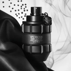 Viktor & Rolf Spicebomb Dark Leather Eau de Parfum Spray
