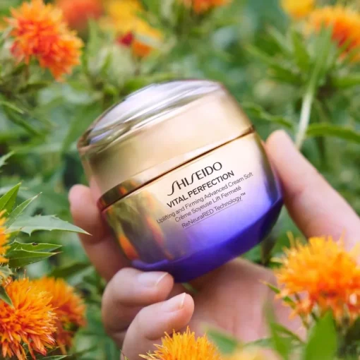 Vital Perfection Uplifting and Firming Advanced Cream Soft von Shiseido