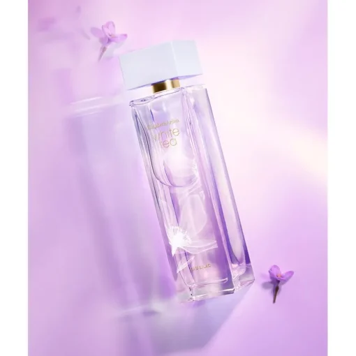 White Tea Eau de Toilette Spray Eau Liliac von Elizabeth Arden