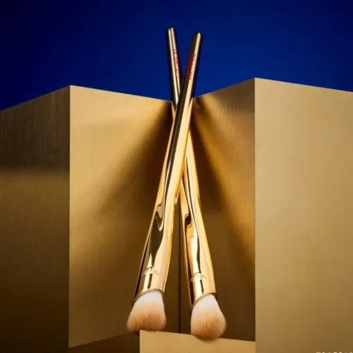 Wonder Woman Concealer Brush von Catrice