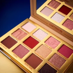 Wonder Woman Eyeshadow Palette von Catrice