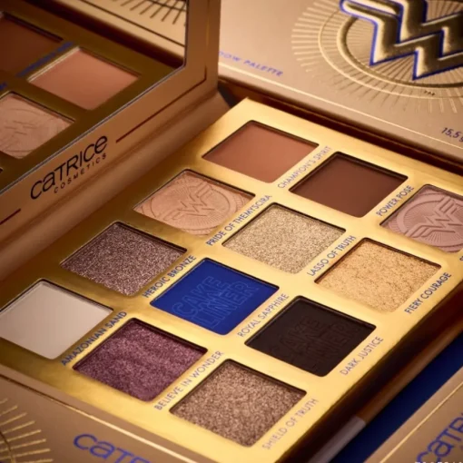 Wonder Woman Eyeshadow Palette von Catrice
