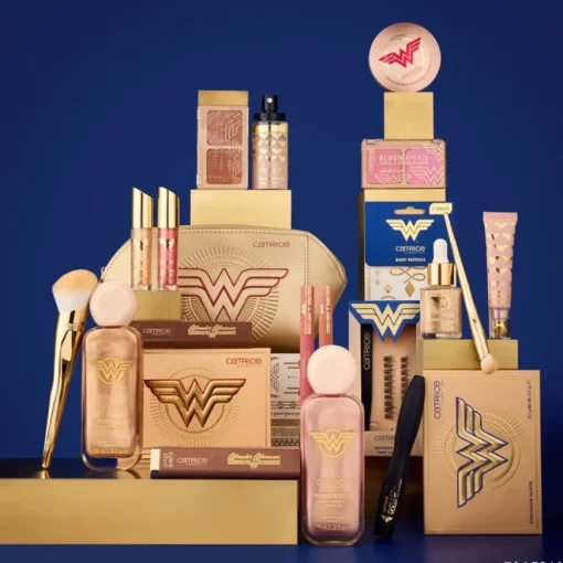 Wonder Woman Shimmer Lip Glaze von Catrice