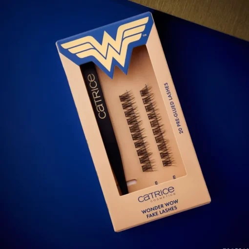 Wonder Woman Wow Fake Lashes von Catrice