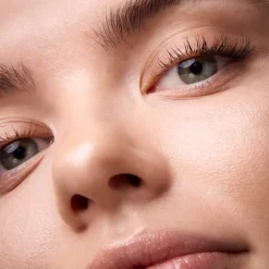 Wonder Woman Wow Fake Lashes von Catrice